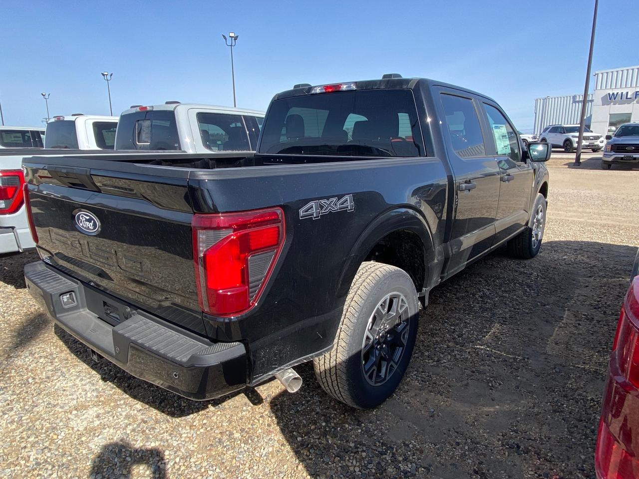 2024 Ford F-150 STX 4WD SuperCrew 5.5' Box 200A Photo5