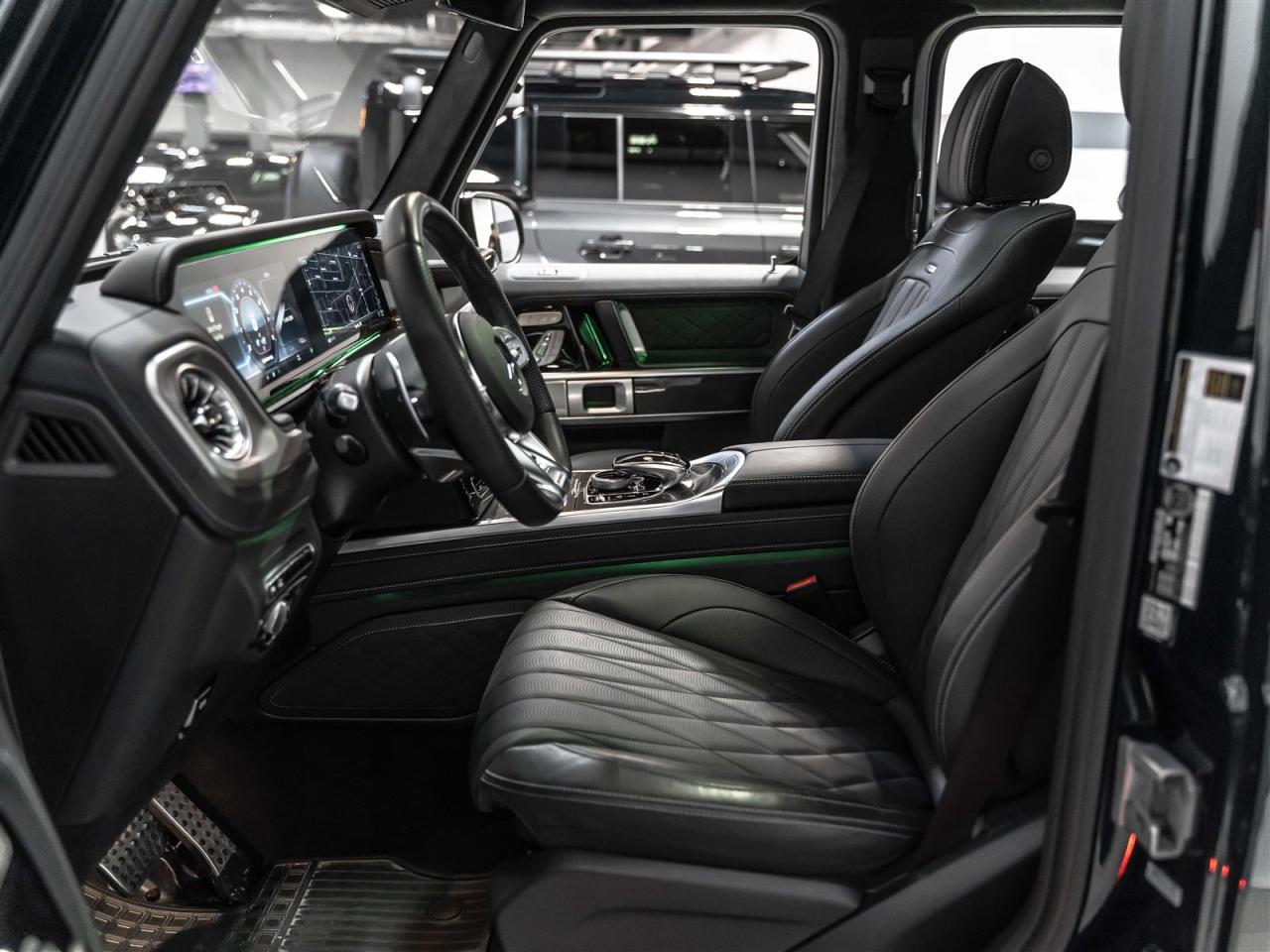 2022 Mercedes-Benz G63 AMG AMG G 63|NIGHT PKG|BULL BAR|DISTRONIC|MASSAGE|360CAM|EXCLUSIVE Photo