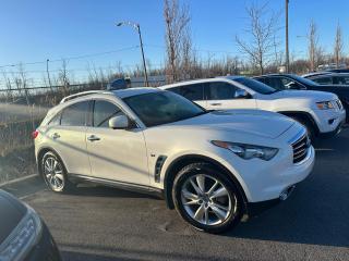 2015 Infiniti QX70  - Photo #4