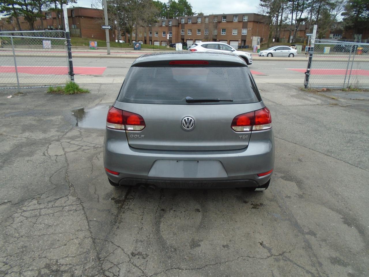 2012 Volkswagen Golf WELL MAINTAINED/ LOW KM / FUEL SAVER /NO ACCIDENT - Photo #6