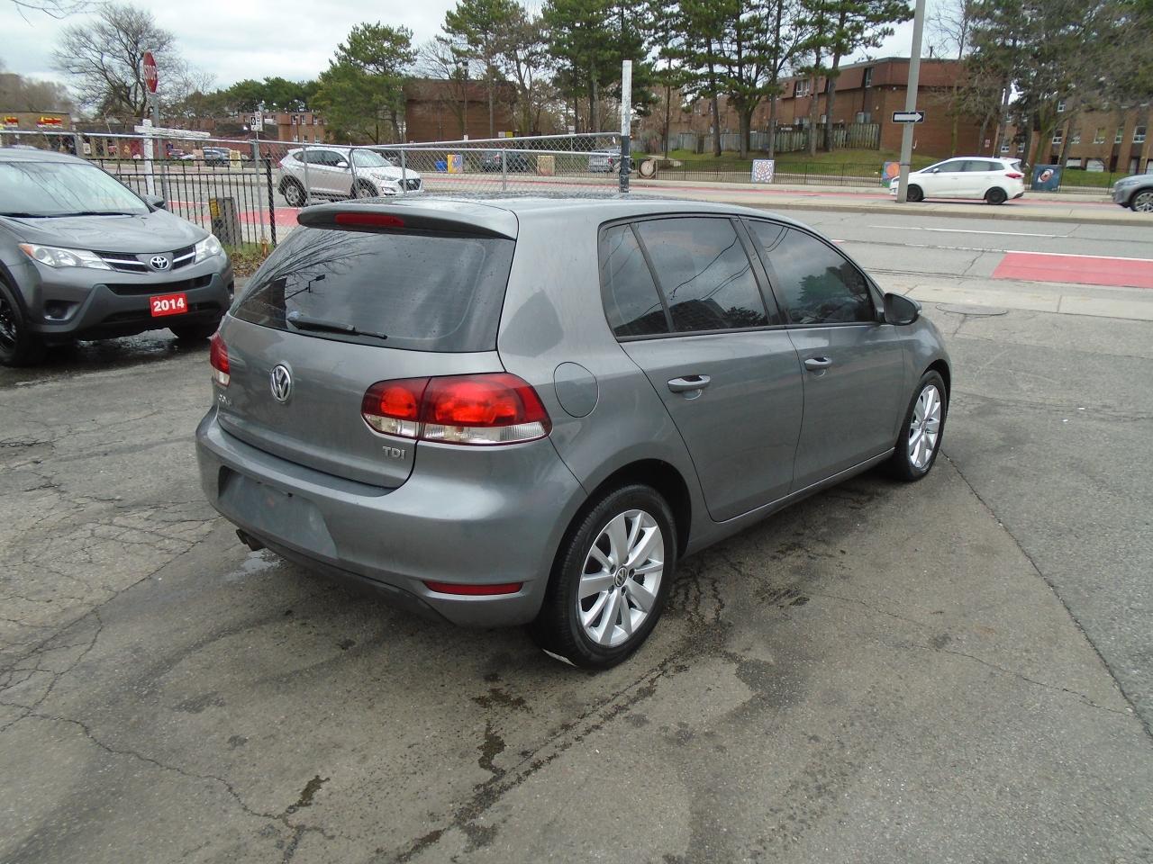 2012 Volkswagen Golf WELL MAINTAINED/ LOW KM / FUEL SAVER /NO ACCIDENT - Photo #5