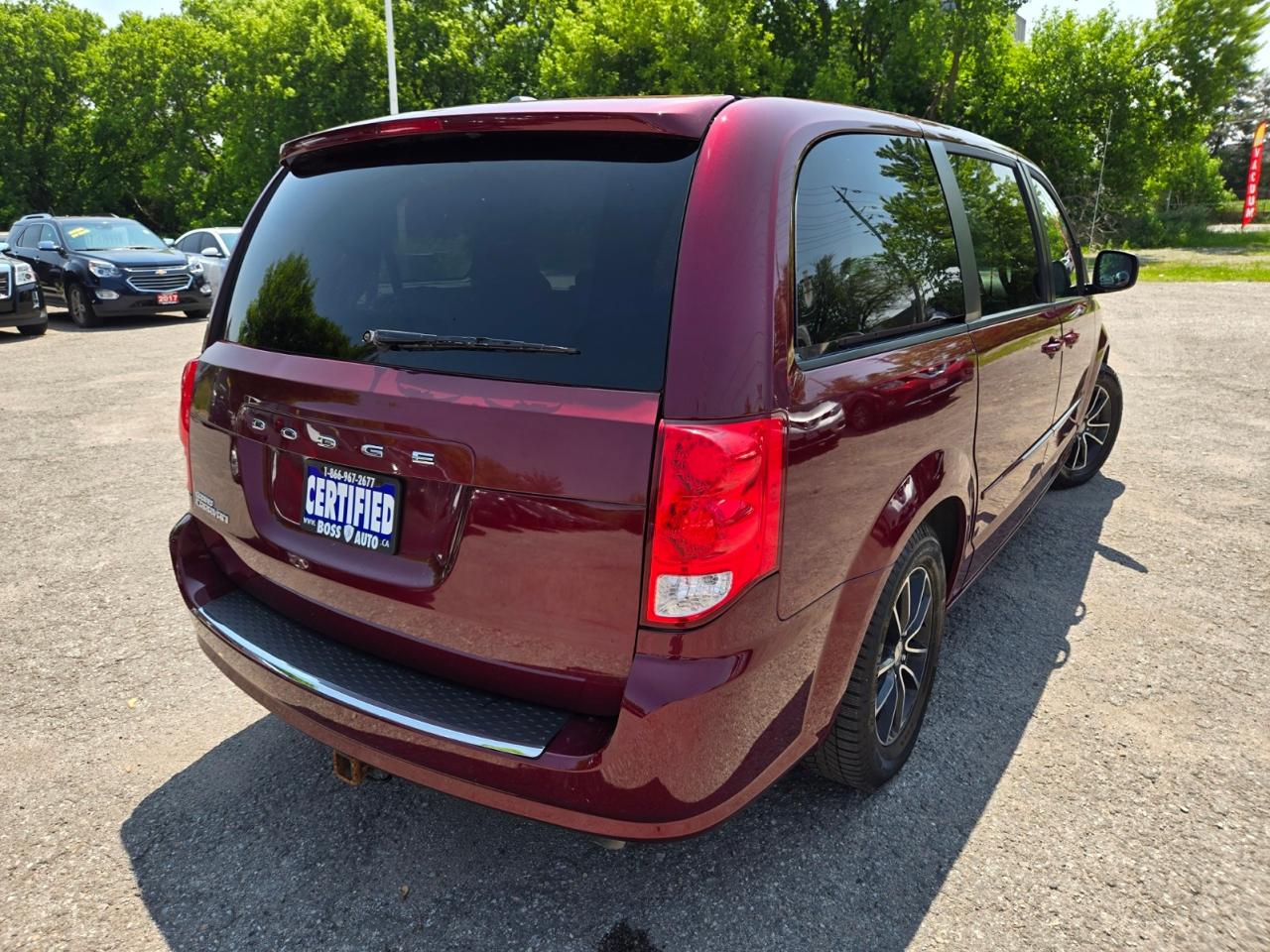 2017 Dodge Grand Caravan SXT Photo4
