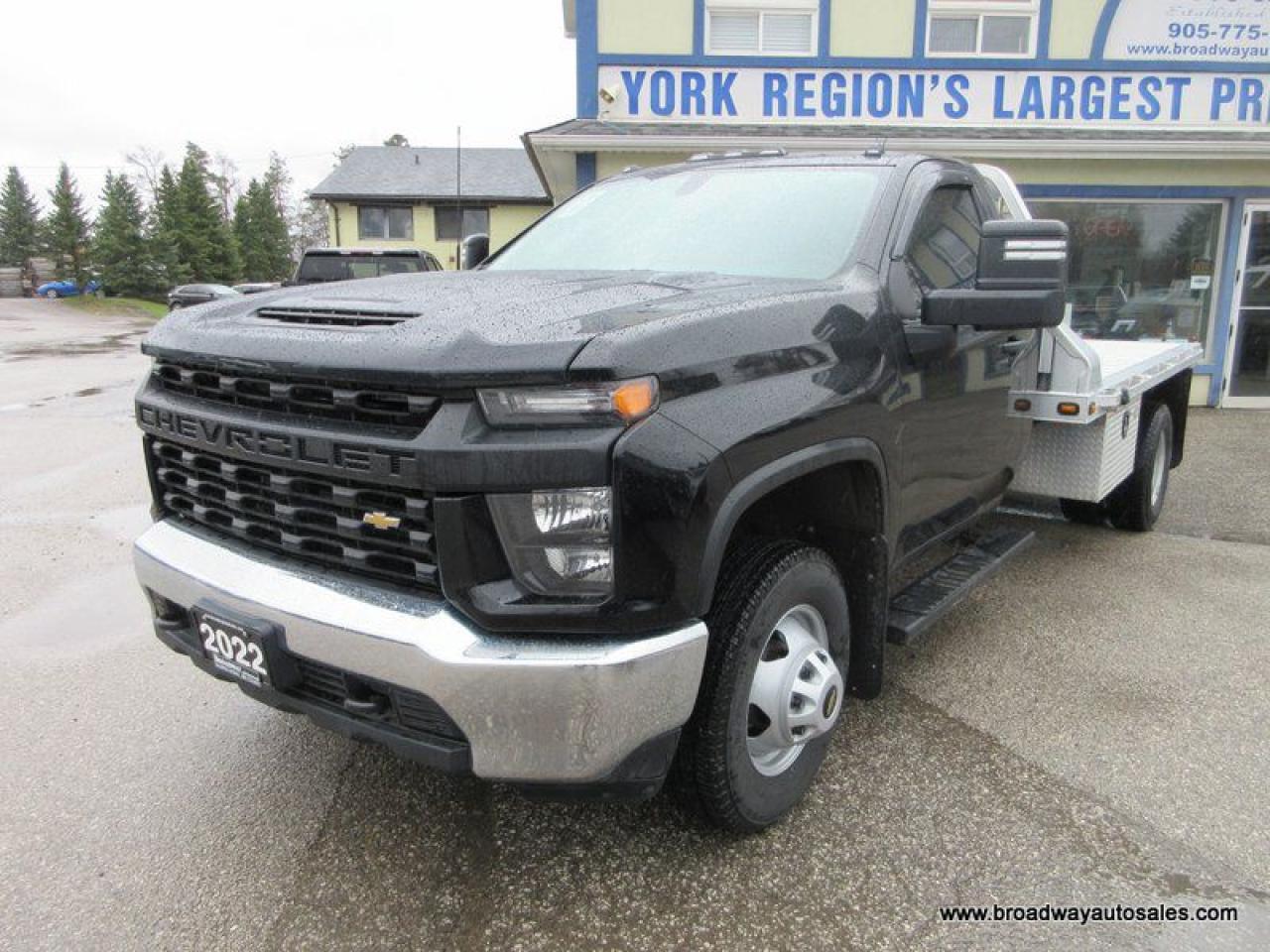 2022 Chevrolet Silverado 3500 1-TON CUSTOM-EDITION 3 PASSENGER 6.6L - V8.. 4X4.. REGULAR-CAB.. FLAT-DECK-BOX.. LEATHER.. TOUCH SCREEN DISPLAY.. BLUETOOTH SYSTEM..