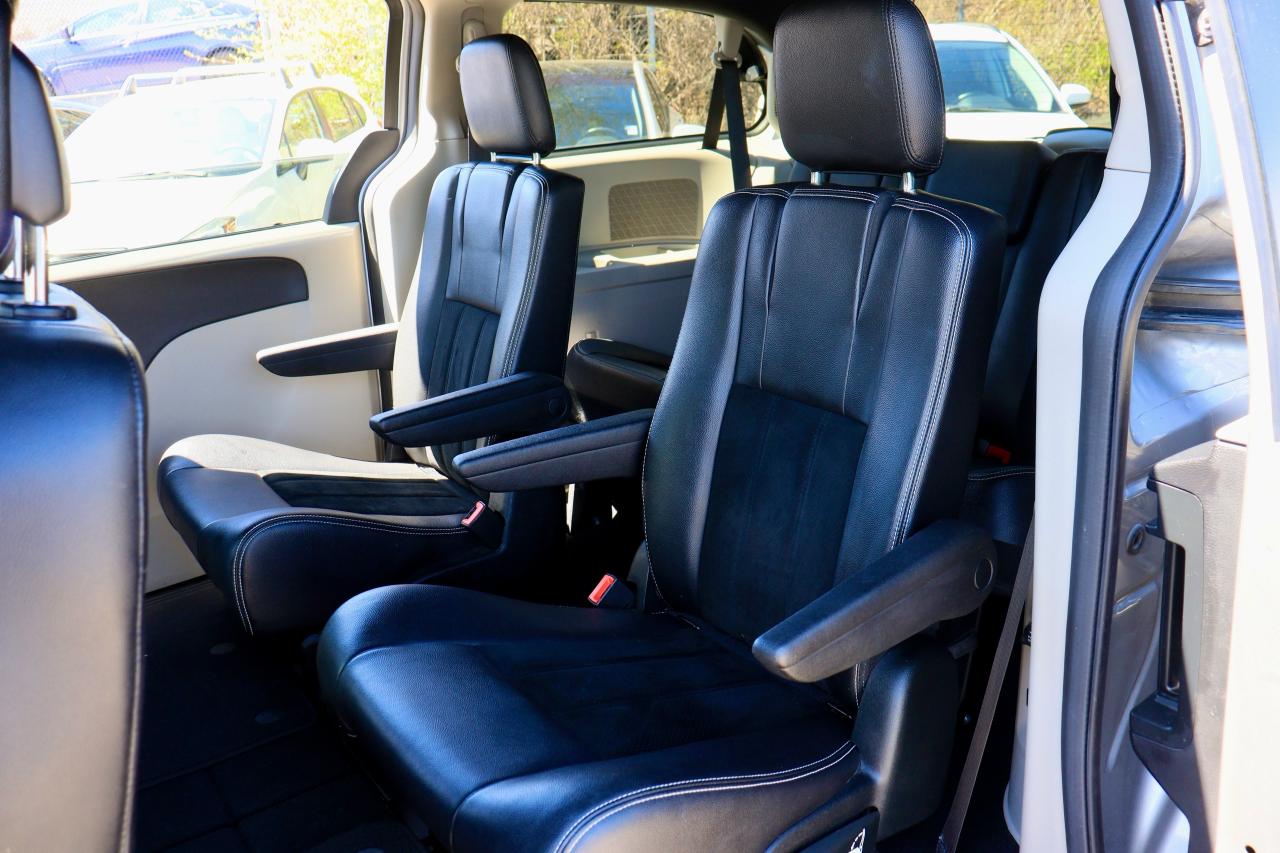 2018 Dodge Grand Caravan SXT Premium + | Leather | DVD | Nav | Pwr Doors ++ Photo27