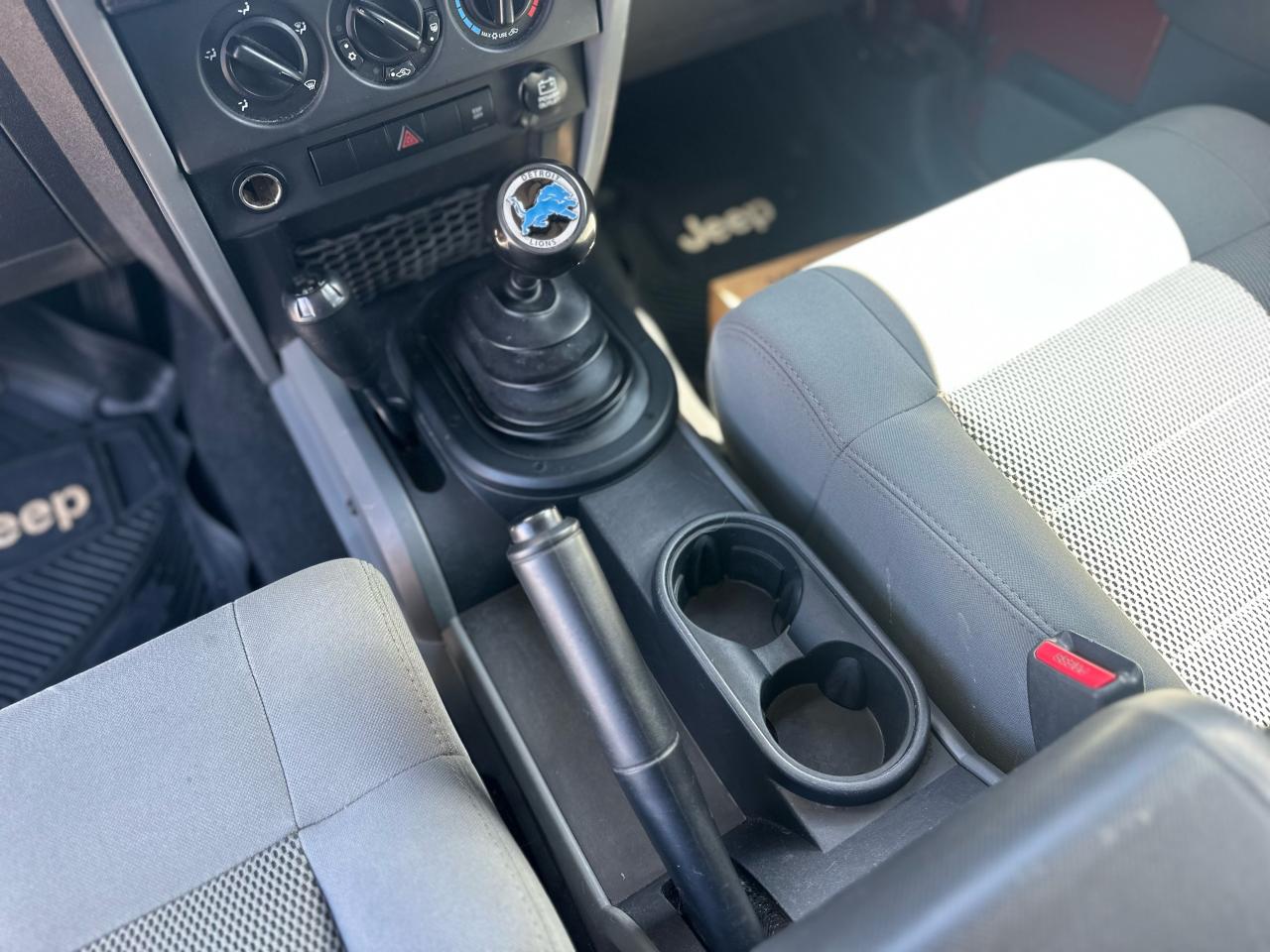 2009 Jeep Wrangler 4WD Sahara Manual Photo