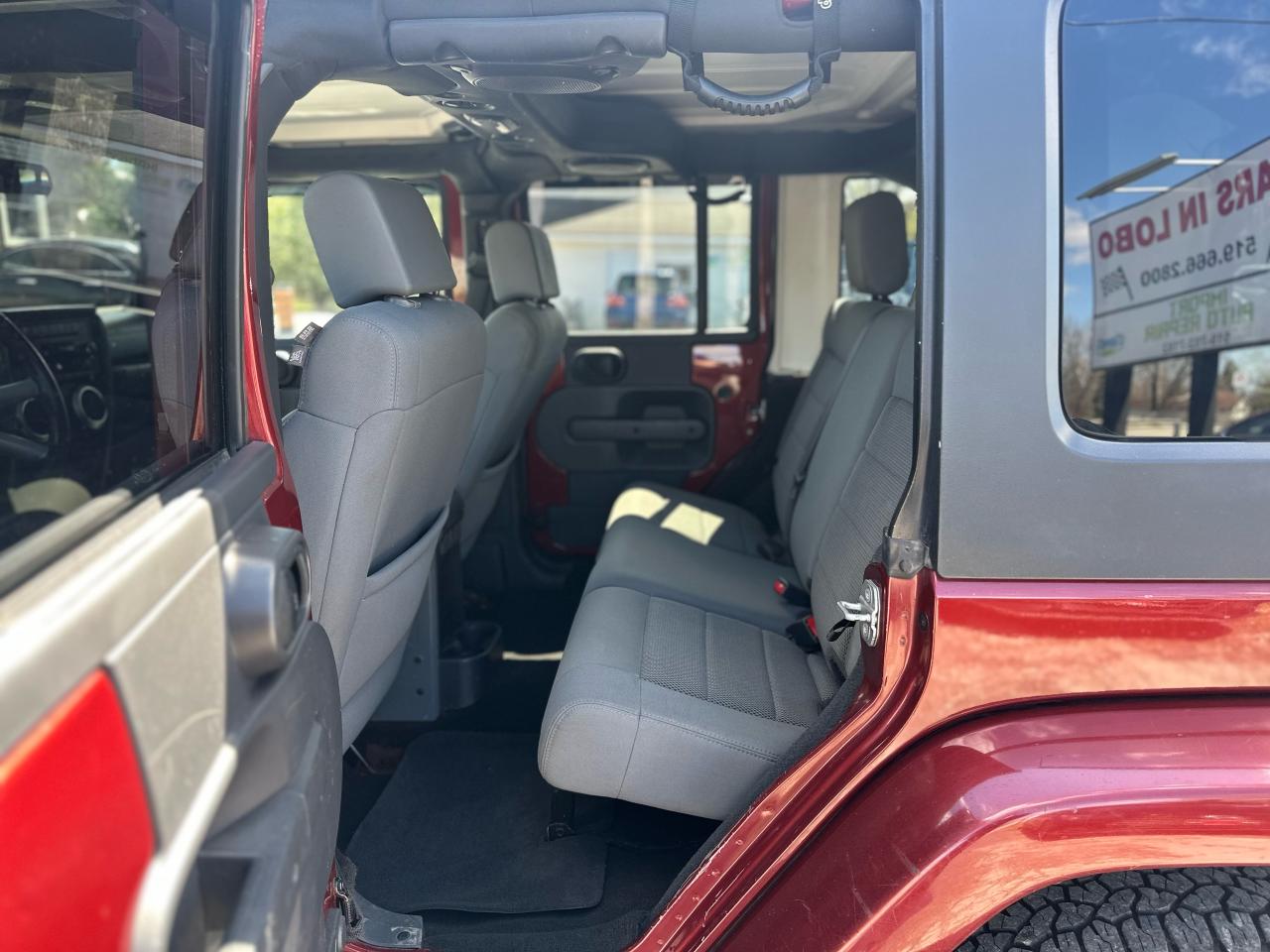 2009 Jeep Wrangler 4WD Sahara Manual Photo