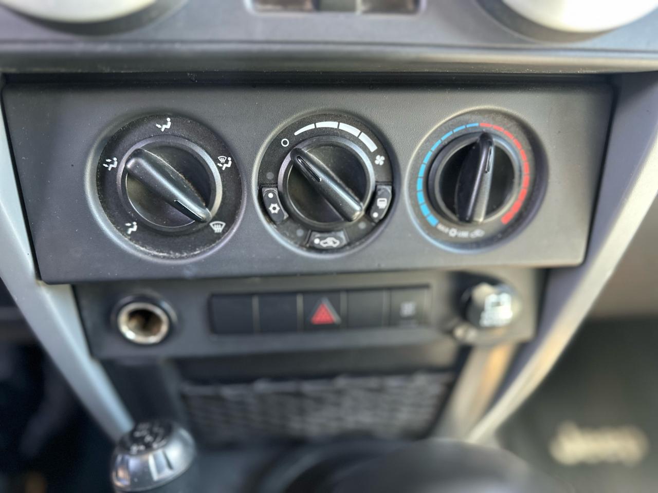 2009 Jeep Wrangler 4WD Sahara Manual Photo