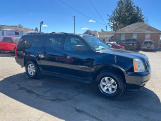 2011 GMC Yukon XL SLT**LEATHER**RUNS/DRIVES GREAT**AS IS SPECIAL - Photo #6