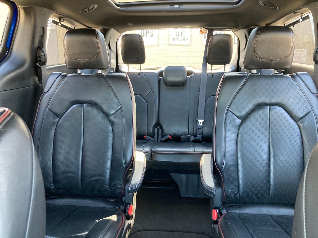 2020 Chrysler Pacifica Limited - Photo #14