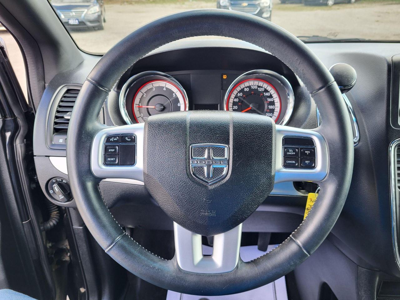 2017 Dodge Grand Caravan SXT Photo