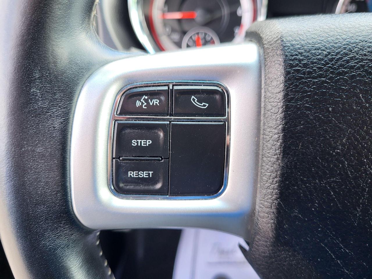 2017 Dodge Grand Caravan SXT Photo