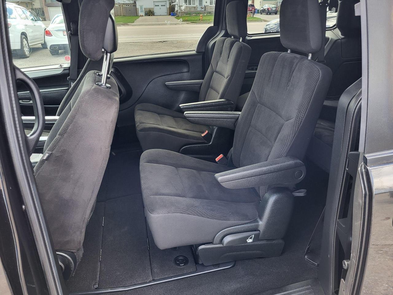 2017 Dodge Grand Caravan SXT Photo