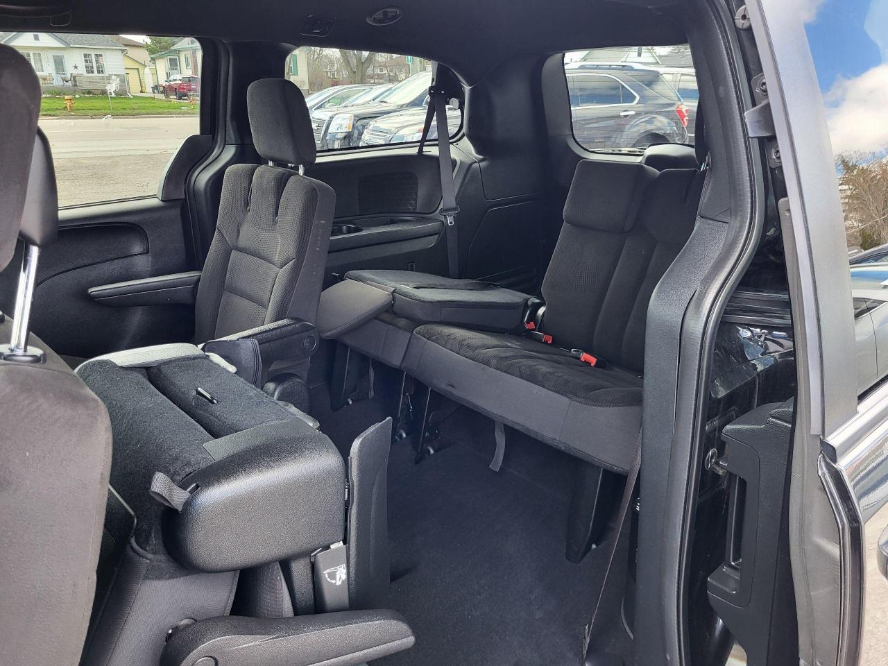 2017 Dodge Grand Caravan SXT Photo