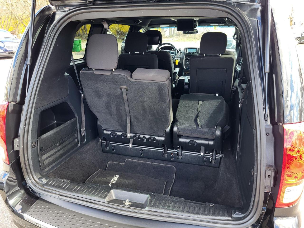 2017 Dodge Grand Caravan SXT Photo