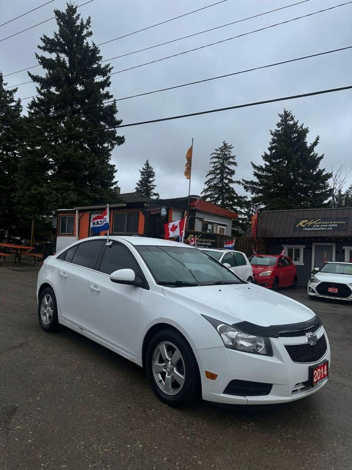 2014 Chevrolet Cruze 2LT - Photo #2