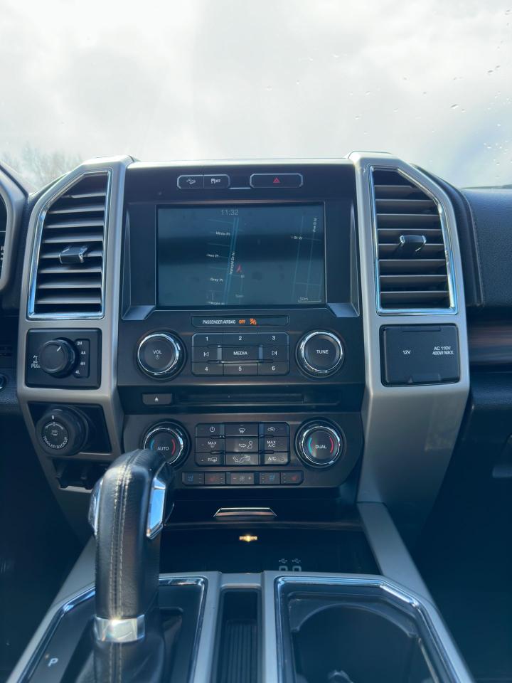 2016 Ford F-150 Lariat - Photo #10