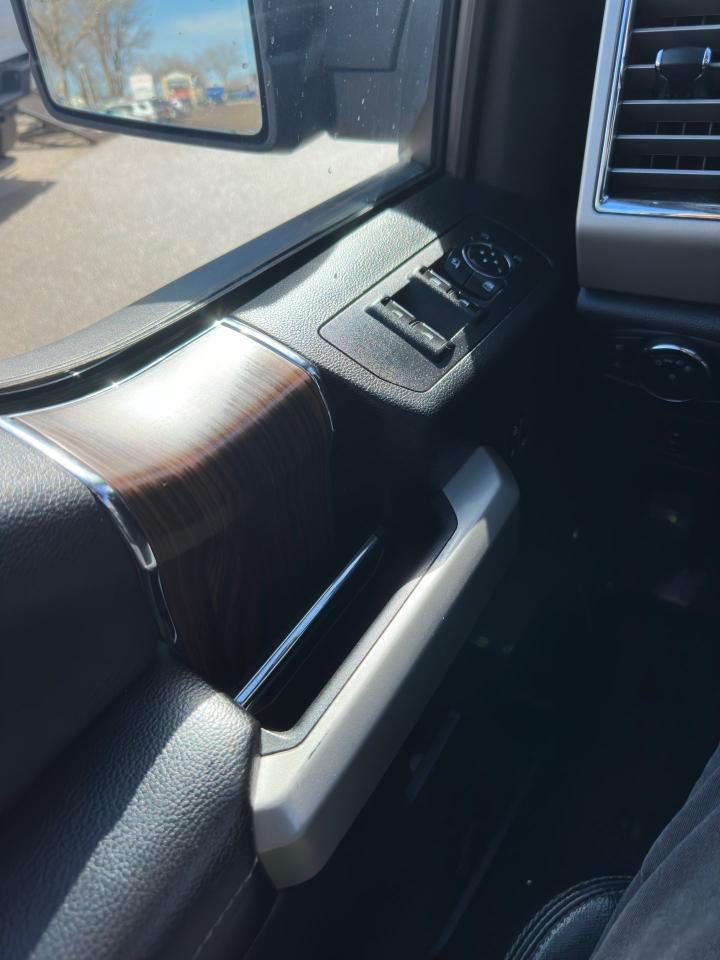 2016 Ford F-150 Lariat - Photo #9
