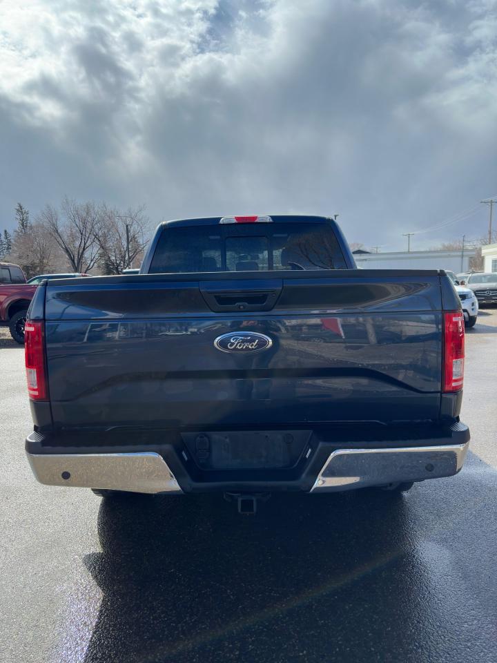 2016 Ford F-150 Lariat - Photo #4