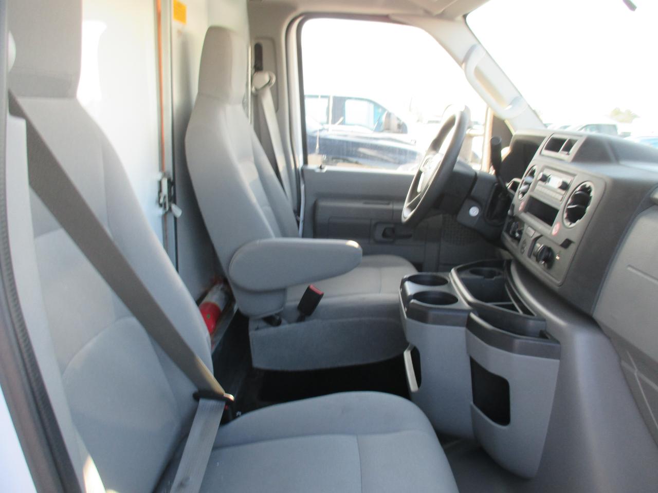 2024 Ford E450 E-450 DRW 176" WB 16 Ft. unicell body - Photo #6