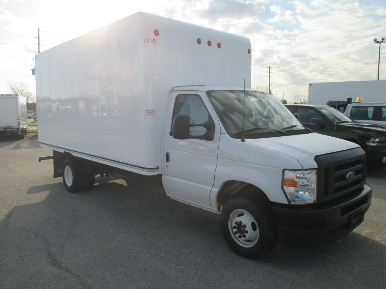 2024 Ford E450 E-450 DRW 176" WB 16 Ft. unicell body - Photo #2