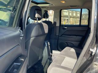 2012 Jeep Patriot SPORT TRIM/LOW MILEAGE/SUNROOF/ALLOY RIM/CERTIFIED - Photo #10