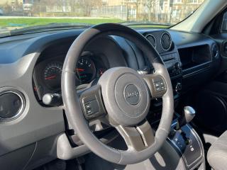 2012 Jeep Patriot SPORT TRIM/LOW MILEAGE/SUNROOF/ALLOY RIM/CERTIFIED - Photo #17