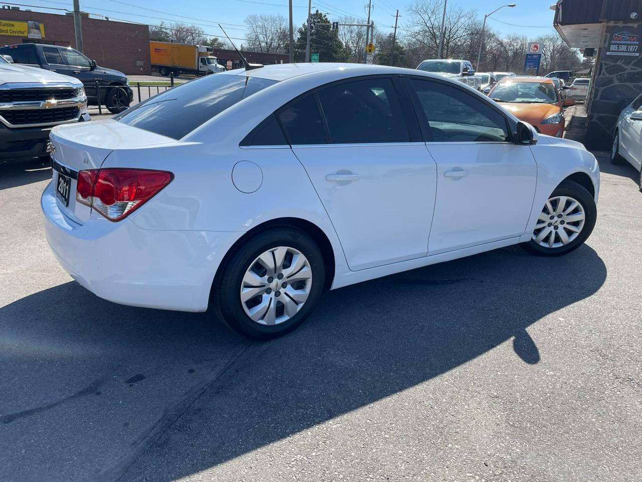 2011 Chevrolet Cruze 4dr Sdn LT Turbo w/1SA NEW TIRES SAFETY CERTIFED - Photo #6