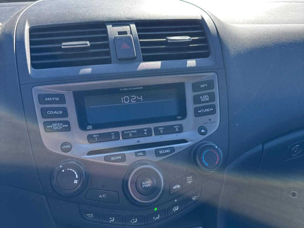 2007 Honda Accord 4dr I4 MT EX Clean CarFax Finance & Trades Welcome Photo2