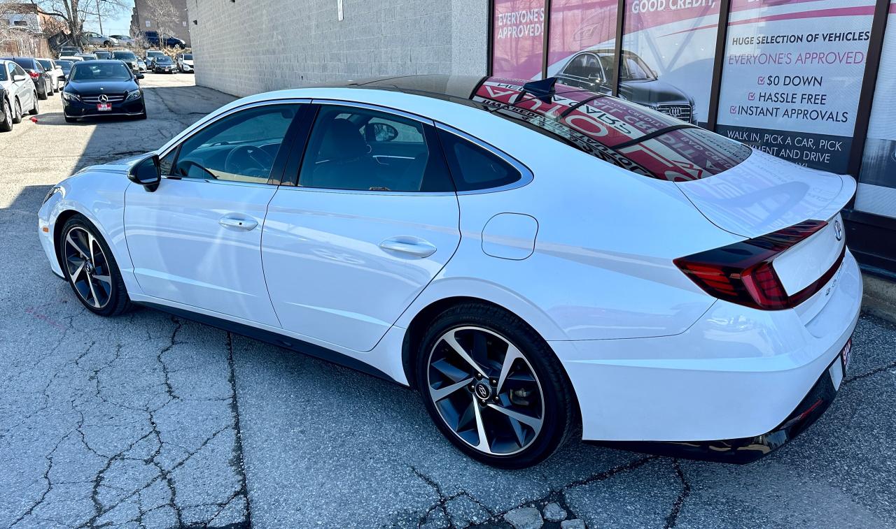2022 Hyundai Sonata 1.6T SPORT Photo4