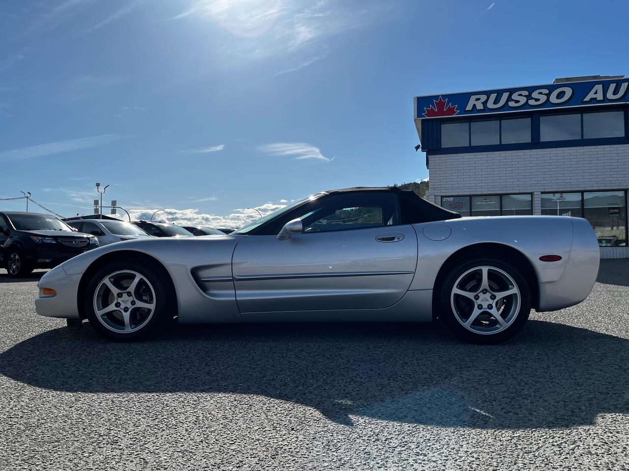 2001 Chevrolet Corvette Convertible, Only 88406 Kms - Photo #10