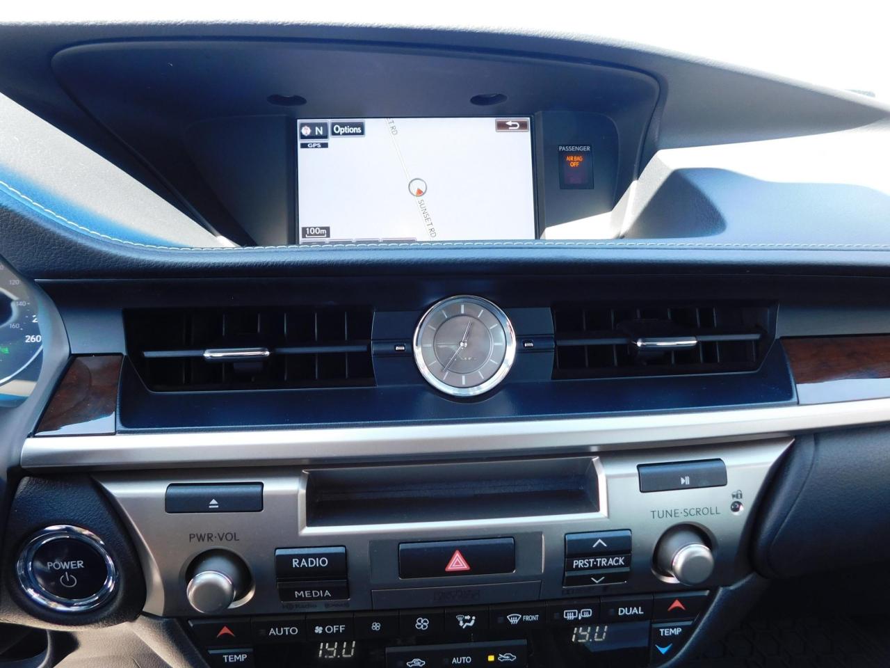 2015 Lexus ES 300 Hybrid | Mark Levinson Stereo | Leather | Navi | - Photo #16