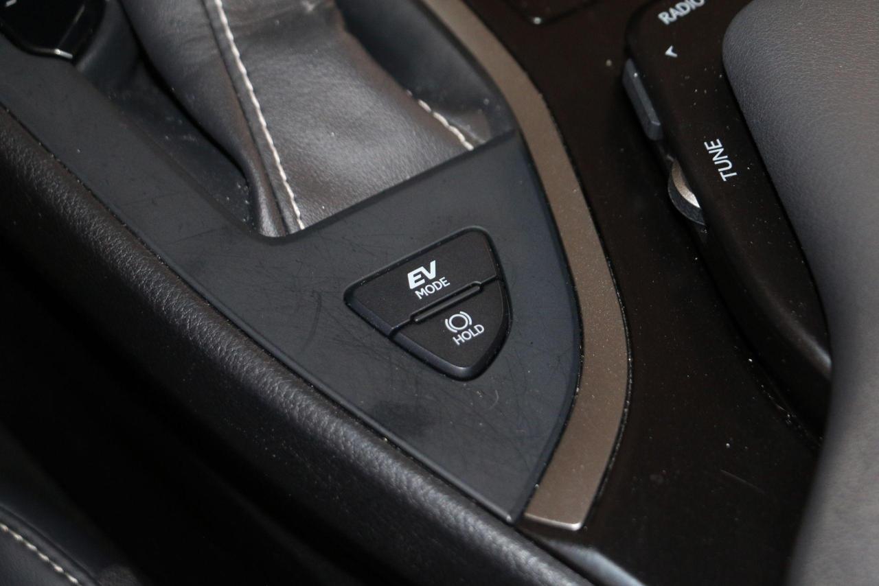 2019 Lexus UX 250h Hybrid - SUNROOF|BLINDSPOT|LANEKEEP|CAMERA - Photo #18