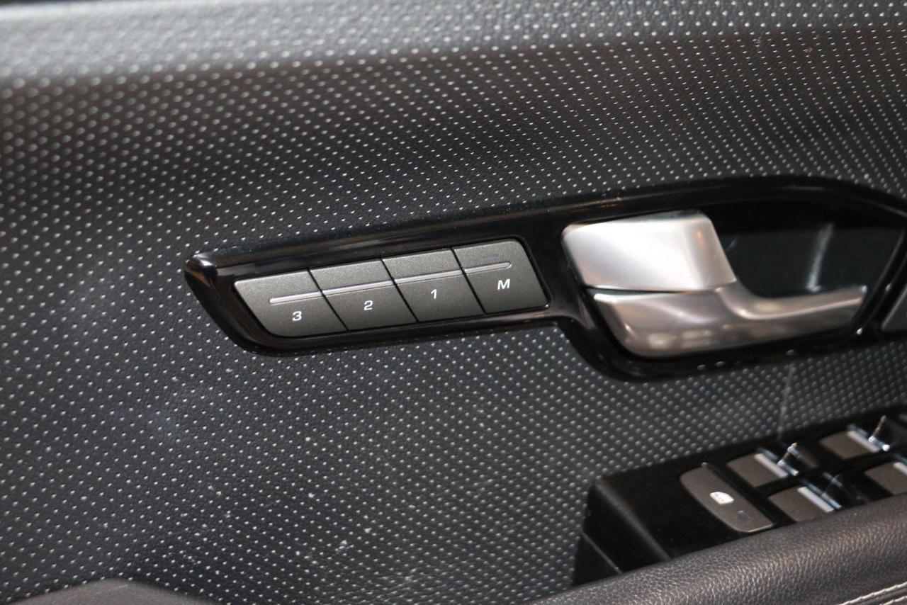 2015 Land Rover Evoque DYNAMIC - PANOROOF|NAVIGATION|CAMERA|HEATED SEATS - Photo #22