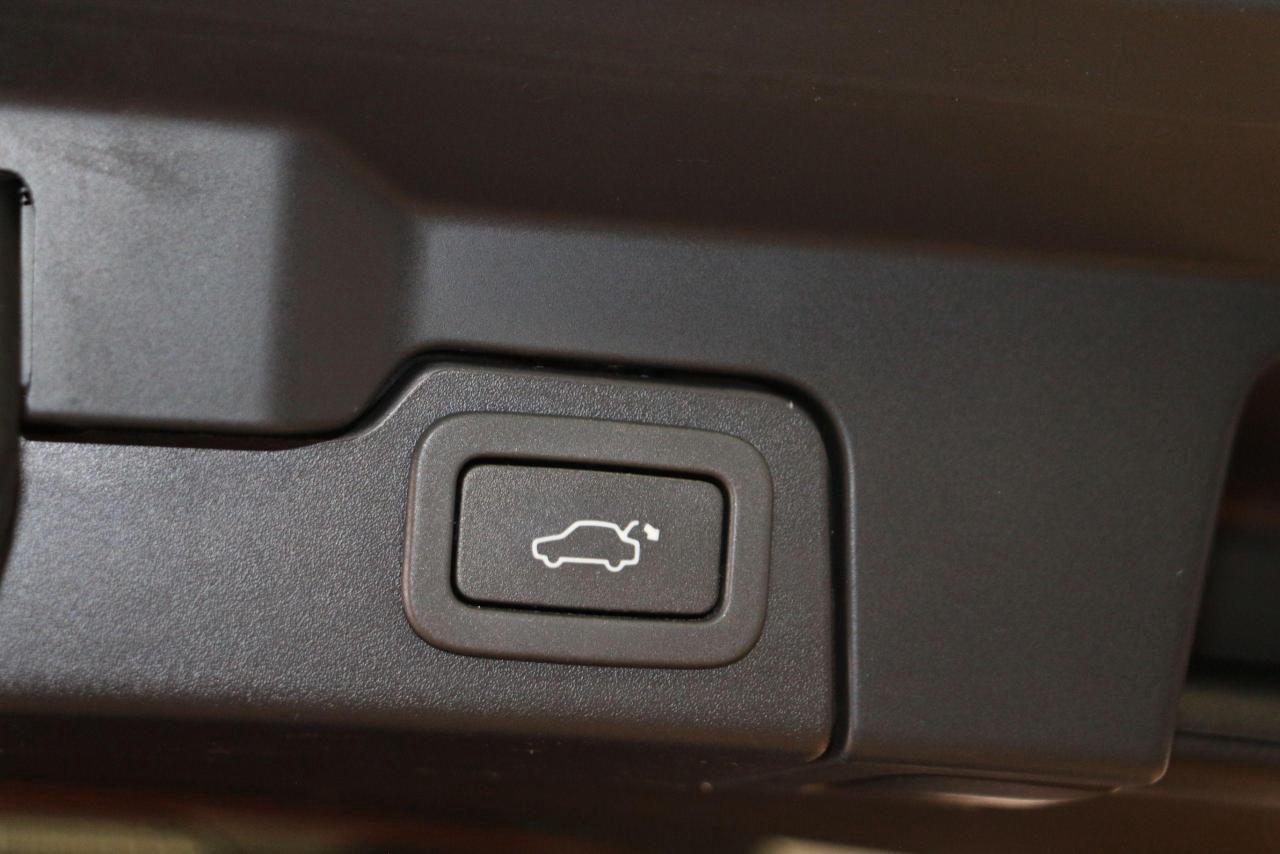 2015 Land Rover Evoque DYNAMIC - PANOROOF|NAVIGATION|CAMERA|HEATED SEATS - Photo #25