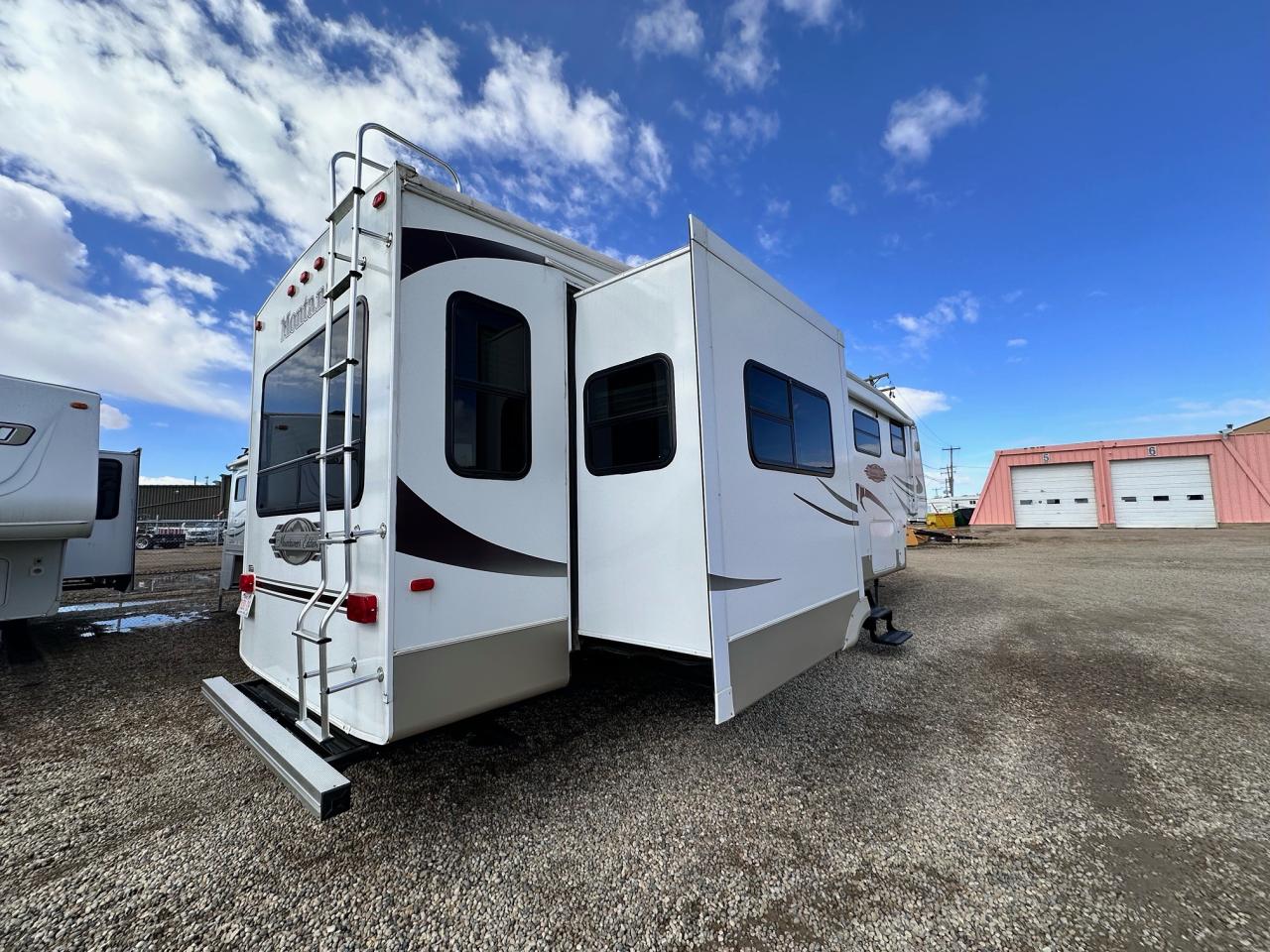 2007 Montana Mountaineer 327RLT 