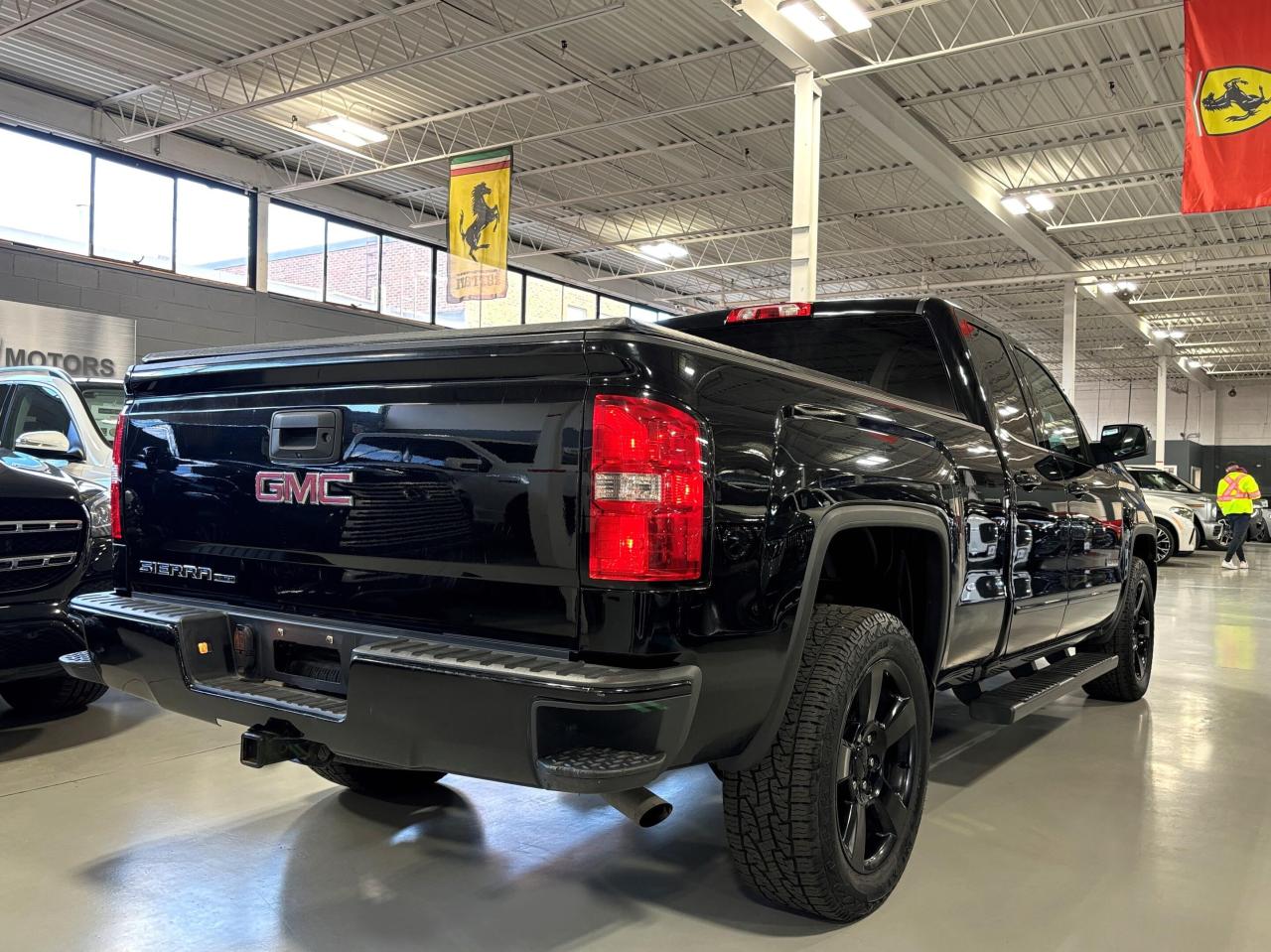 2019 GMC Sierra 1500 Limited ELEVATION|4WD|DOUBLECAB|V8POWERED|6PASSENGER|CAM|+ - Photo #5
