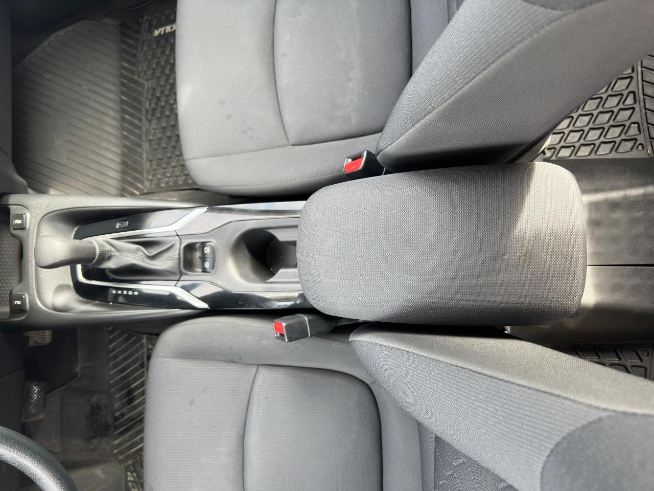 2021 Toyota Corolla LE - Photo #12