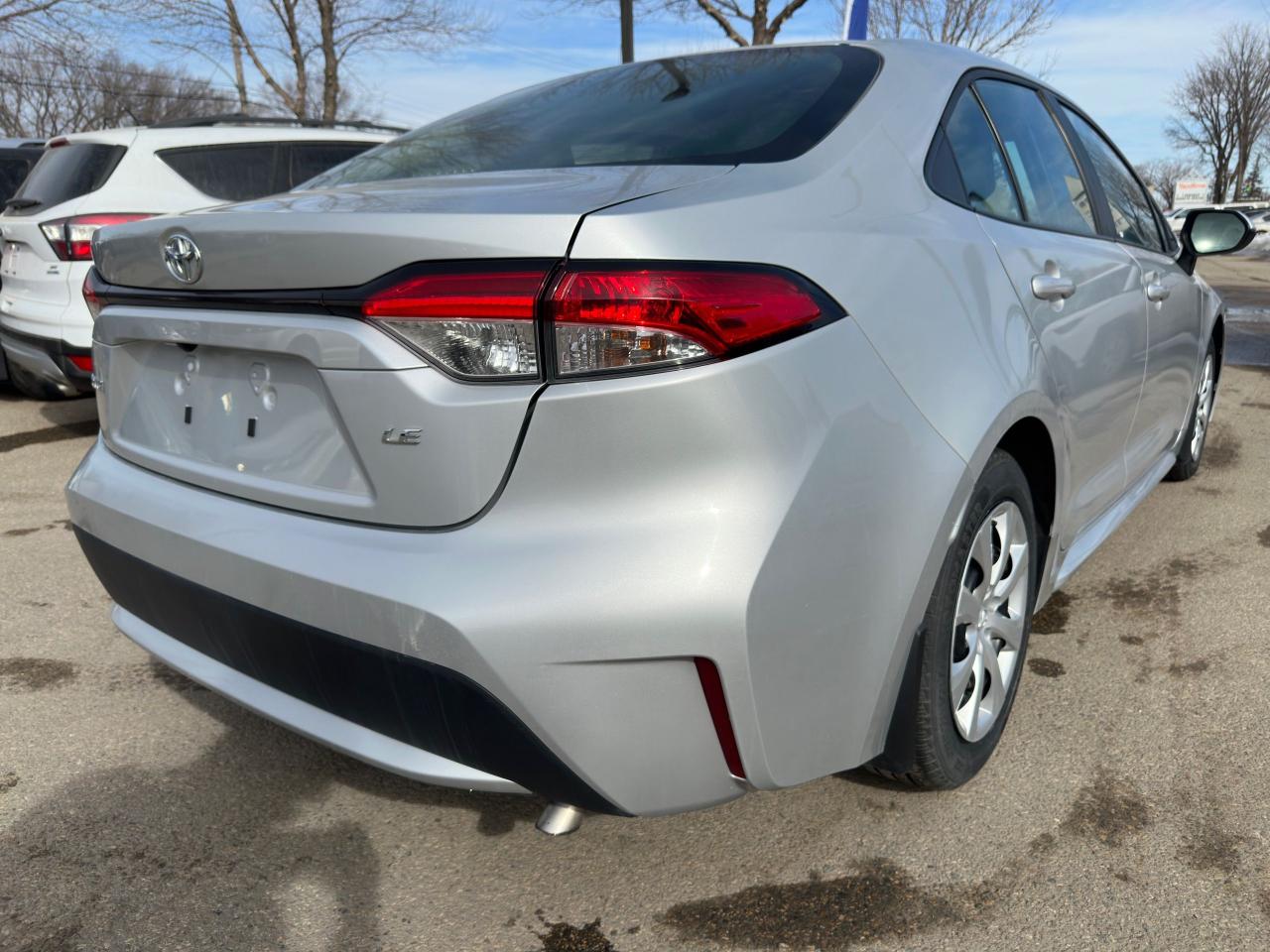 2021 Toyota Corolla LE - Photo #7