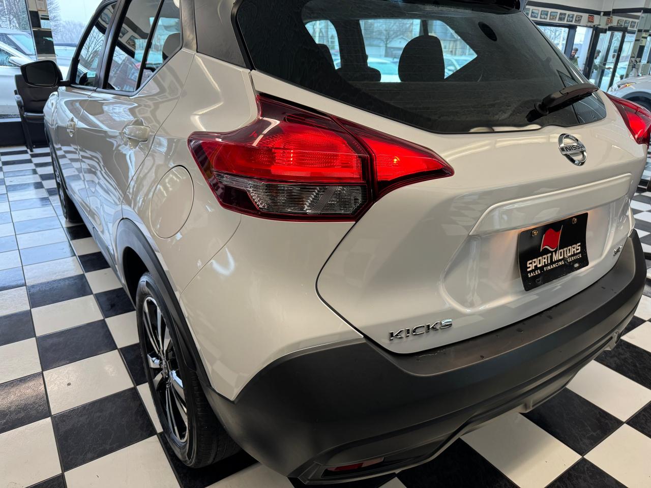 2019 Nissan Kicks SV+Camera+ApplePlay+Heated Seats+CLEAN CARFAX Photo42