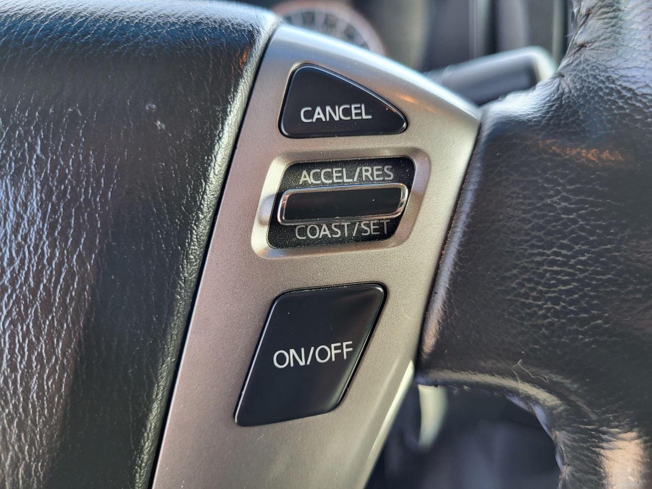 2013 Nissan Titan Pro-4X Photo