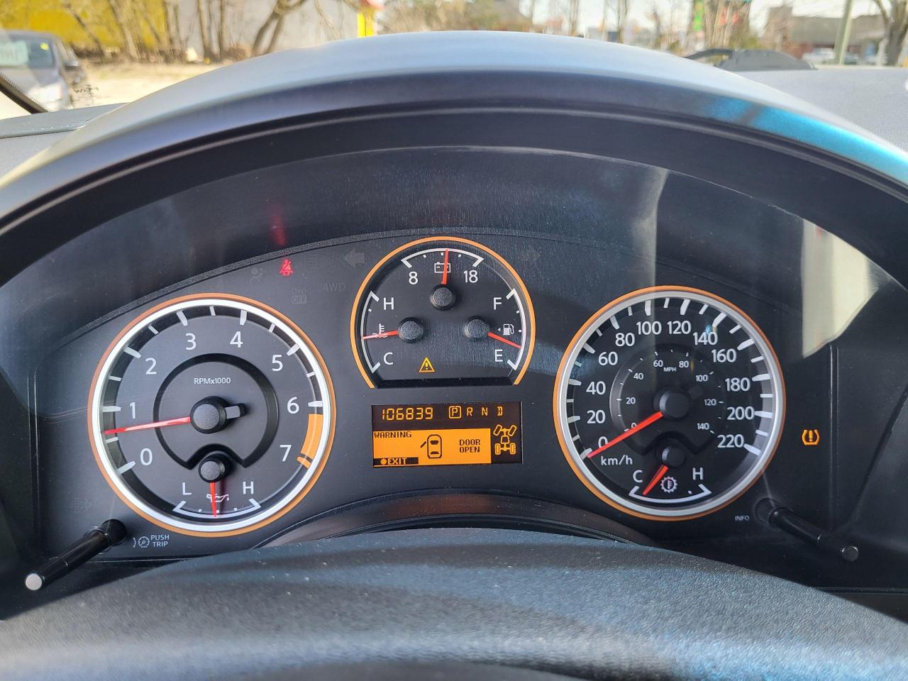 2013 Nissan Titan Pro-4X Photo