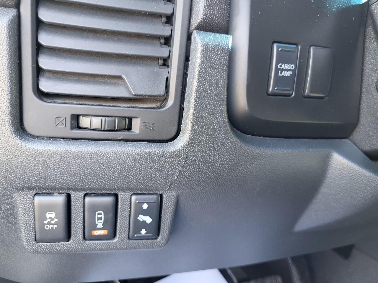 2013 Nissan Titan Pro-4X Photo