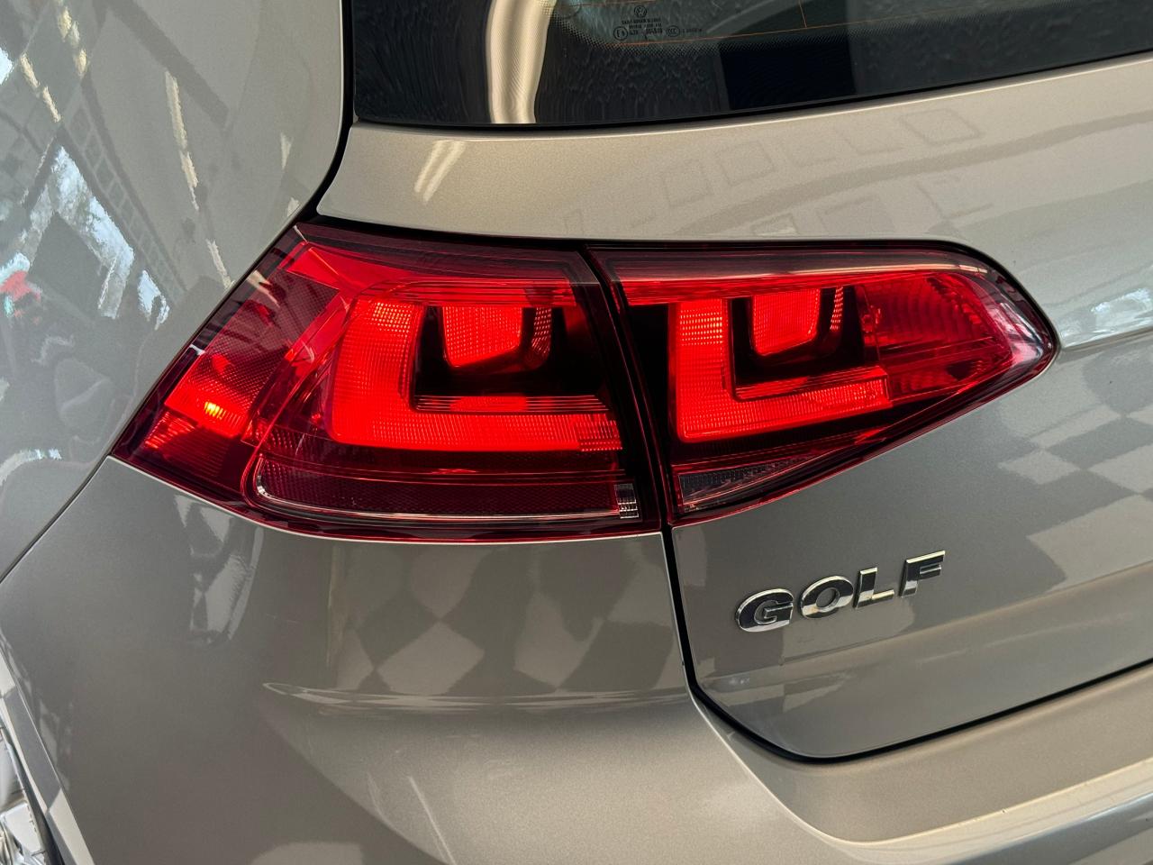 2015 Volkswagen Golf Trendline+New Tires+A/C+Heated Seats+CLEAN CARFAX - Photo #55