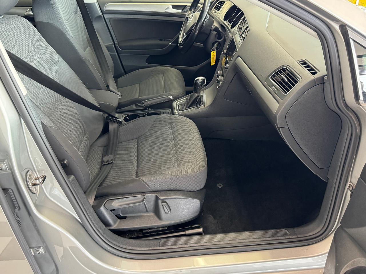 2015 Volkswagen Golf Trendline+New Tires+A/C+Heated Seats+CLEAN CARFAX - Photo #21