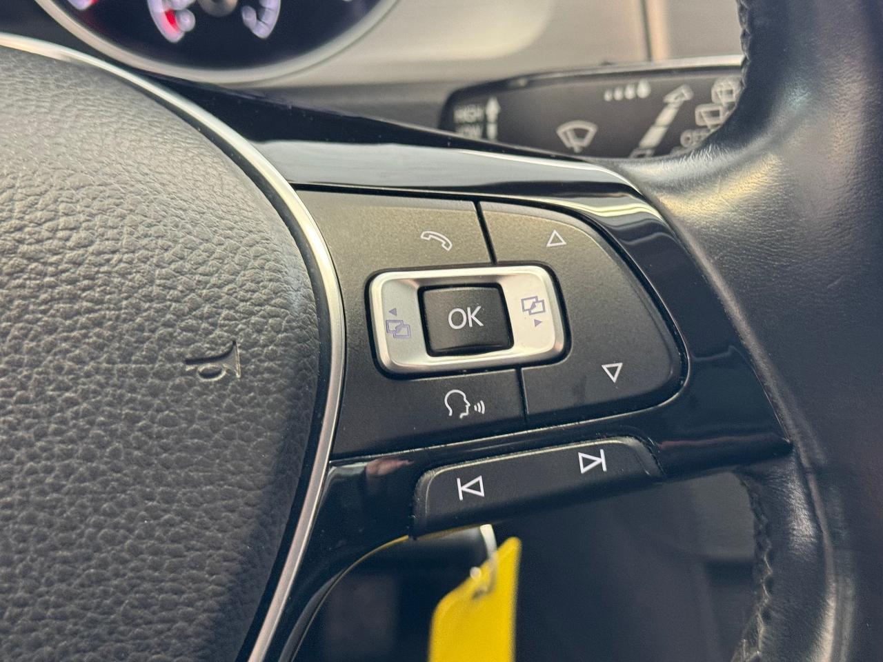 2015 Volkswagen Golf Trendline+New Tires+A/C+Heated Seats+CLEAN CARFAX - Photo #40