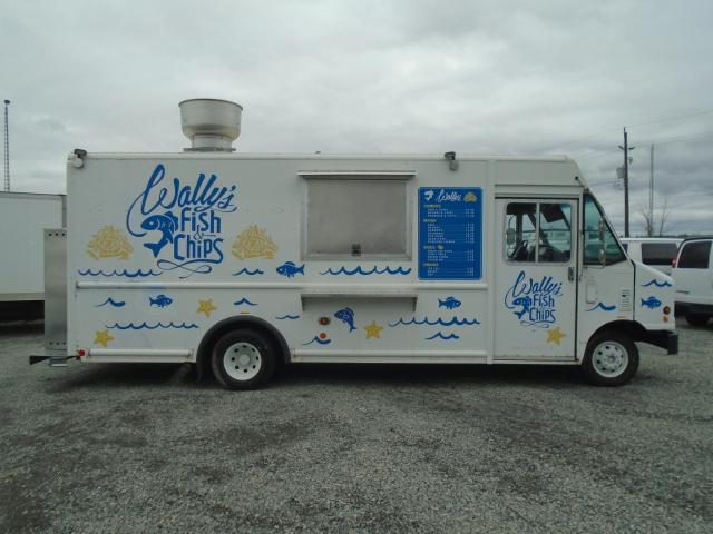 2009 Ford E450 FOOD TRUCK
