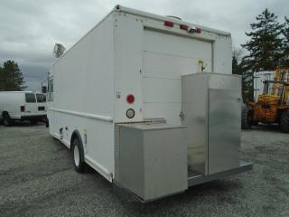 Used 2009 Ford E450 FOOD TRUCK for sale in Fenwick, ON