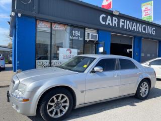 Used 2005 Chrysler 300 LEATHER SUNROOF MUST SEE! WE FINANCE ALL CREDIT! for sale in London, ON