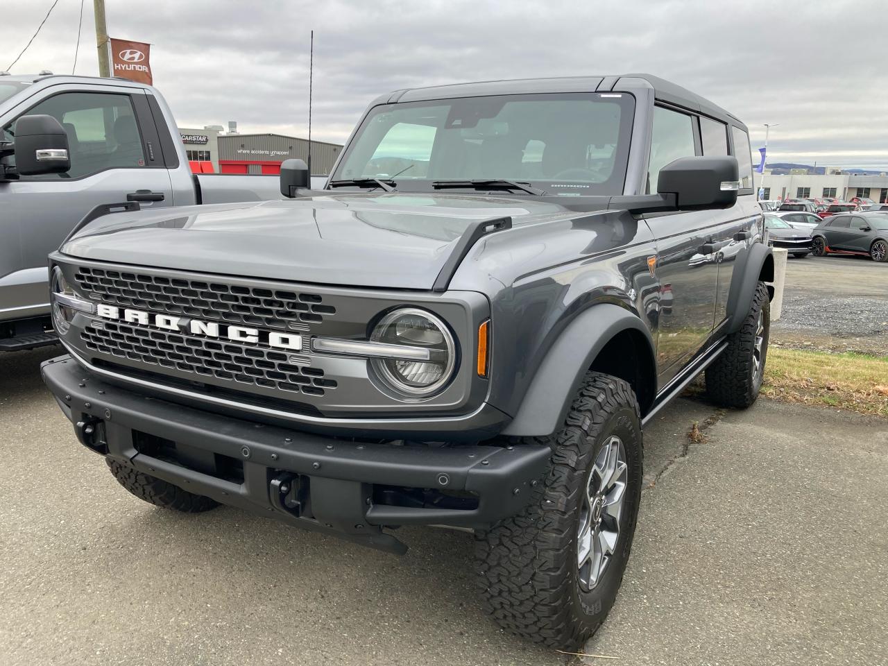 2024 Ford Bronco Badlands Photo1