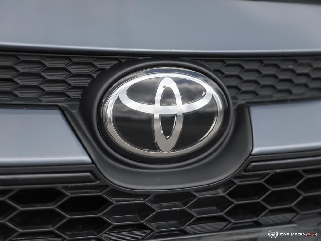 2020 Toyota Corolla LE - Photo #8